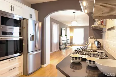 8829 Bridgeport Avenue, Brentwood, MO 63144 - Photo 5