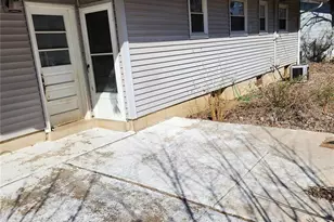 940 Rogers Ln, Florissant, MO 63033 - Photo 57