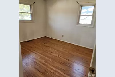 940 Rogers Lane, Florissant, MO 63033 - Photo 15