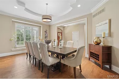 9 Graybridge Drive, Ladue, MO 63124 - Photo 11