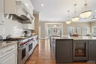 9 Graybridge Dr, Ladue, MO 63124 - Photo 19