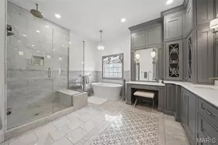 9 Graybridge Dr, Ladue, MO 63124 - Photo 9