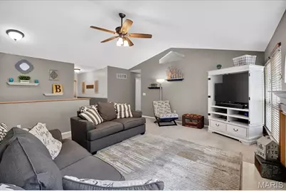 132 Hunters Green Lane, Eureka, MO 63025 - Photo 9