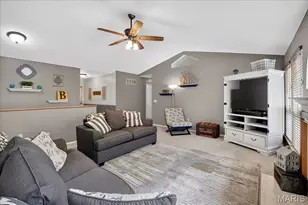 132 Hunters Green Ln, Eureka, MO 63025 - Photo 9