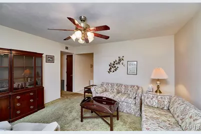 615 Central Parkway, Florissant, MO 63031 - Photo 27