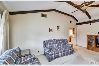 615 Central Parkway, Florissant, MO 63031 - Photo 21