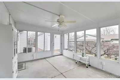 615 Central Parkway, Florissant, MO 63031 - Photo 47