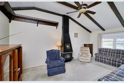 615 Central Parkway, Florissant, MO 63031 - Photo 15