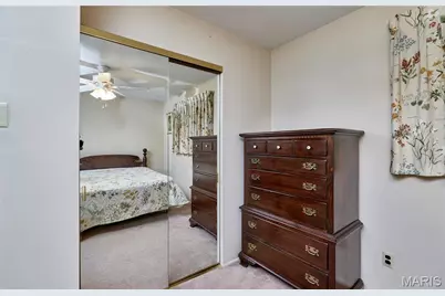 615 Central Parkway, Florissant, MO 63031 - Photo 33