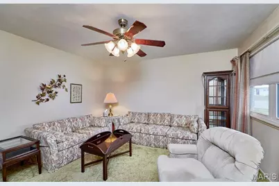 615 Central Parkway, Florissant, MO 63031 - Photo 25