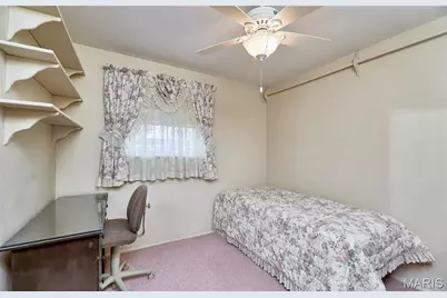 615 Central Parkway, Florissant, MO 63031 - Photo 37