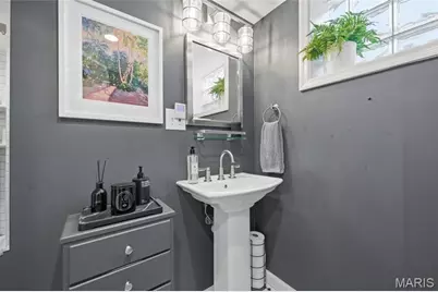 7049 Pershing Avenue, University City, MO 63130 - Photo 33