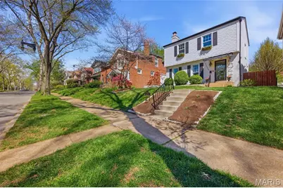 7049 Pershing Avenue, University City, MO 63130 - Photo 3