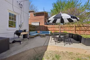 7049 Pershing Ave, University City, MO 63130 - Photo 41