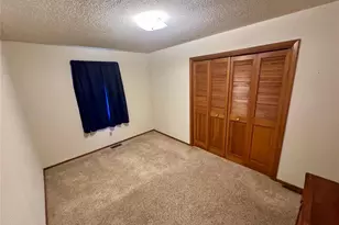 1213 Martha St, Palmyra, MO 63461 - Photo 13