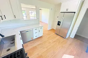 4005 Cranberry Ln, Saint Louis, MO 63121 - Photo 5