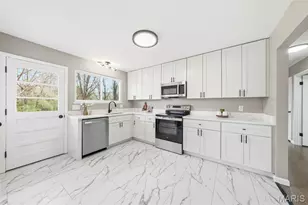 13035 Old Jamestown Rd, Black Jack, MO 63033 - Photo 11