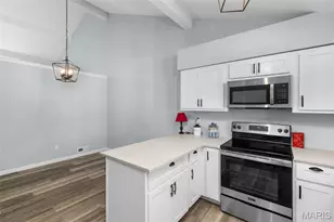 13312 Wood Chapel Dr, Saint Louis, MO 63141 - Photo 13