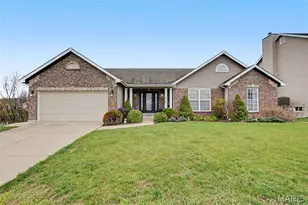 210 Prairie Lake Dr, Wentzville, MO 63385 - Photo 11
