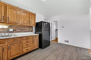 739 Shepley Dr, Saint Louis, MO 63137 - Photo 15