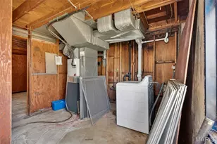 739 Shepley Dr, Saint Louis, MO 63137 - Photo 29