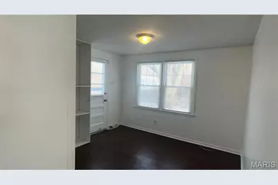 1587 Farmview Avenue, Saint Louis, MO 63138 - Photo 5