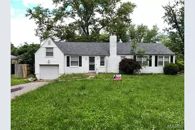 1587 Farmview Avenue, Saint Louis, MO 63138 - Photo 1