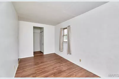 120 Highview Drive, Ballwin, MO 63011 - Photo 29