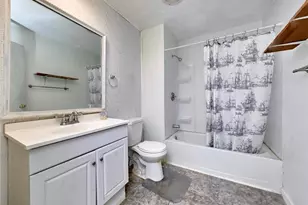 120 Highview Dr, Ballwin, MO 63011 - Photo 25