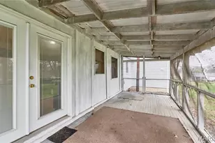 120 Highview Dr, Ballwin, MO 63011 - Photo 49