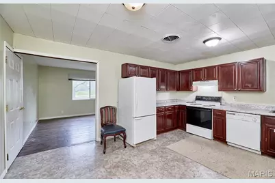 120 Highview Drive, Ballwin, MO 63011 - Photo 17