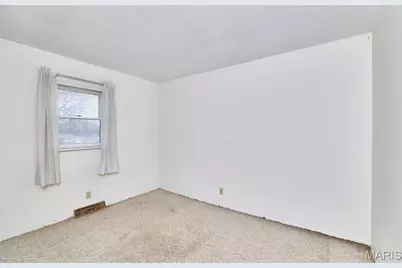 120 Highview Drive, Ballwin, MO 63011 - Photo 33