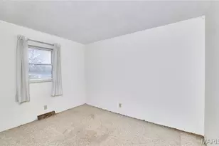 120 Highview Dr, Ballwin, MO 63011 - Photo 33