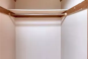 120 Highview Dr, Ballwin, MO 63011 - Photo 37