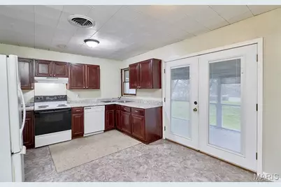 120 Highview Drive, Ballwin, MO 63011 - Photo 13