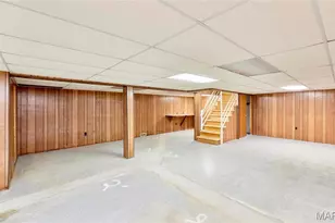 815 Montmartre Ct, Saint Louis, MO 63141 - Photo 35
