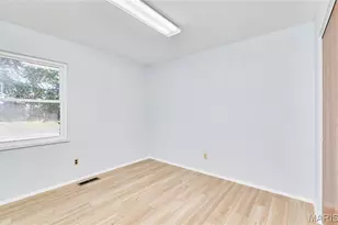 815 Montmartre Ct, Saint Louis, MO 63141 - Photo 29