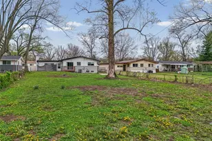 10205 Pannell Dr, Florissant, MO 63136 - Photo 57