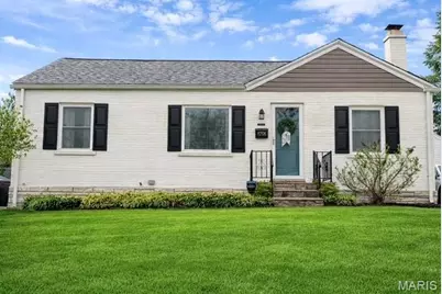 9208 Southview Lane, Saint Louis, MO 63123 - Photo 1