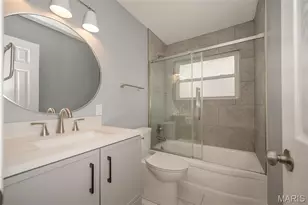 1350 Ensenada Dr, Saint Louis, MO 63031 - Photo 19