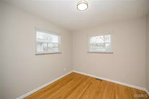 1350 Ensenada Dr, Saint Louis, MO 63031 - Photo 17