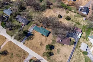 2 Gimlin Pl, Spanish Lake, MO 63138 - Photo 41