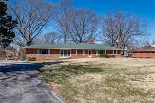 2 Gimlin Pl, Spanish Lake, MO 63138 - Photo 1