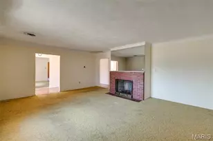 2 Gimlin Pl, Spanish Lake, MO 63138 - Photo 9