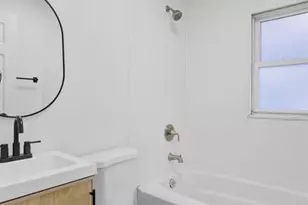 5424 Marquette Ave, Saint Louis, MO 63139 - Photo 15