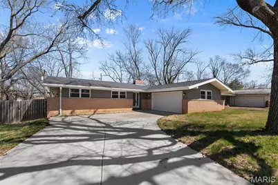 21 Graeler Drive, Saint Louis, MO 63146 - Photo 1