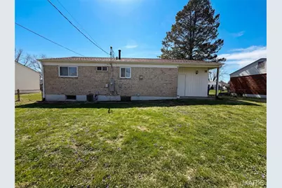 2243 Bolton Street, Saint Charles, MO 63301 - Photo 5