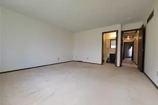 3568 Queens Hill Dr, Oakville, MO 63129 - Photo 21