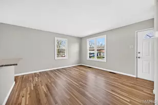 2643 Bonniebrook Dr, Maryland Heights, MO 63043 - Photo 7