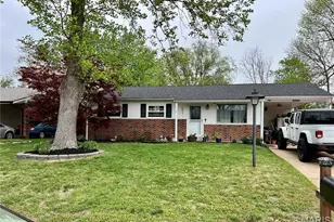 12033 Colonial Dr, Maryland Heights, MO 63043 - Photo 1